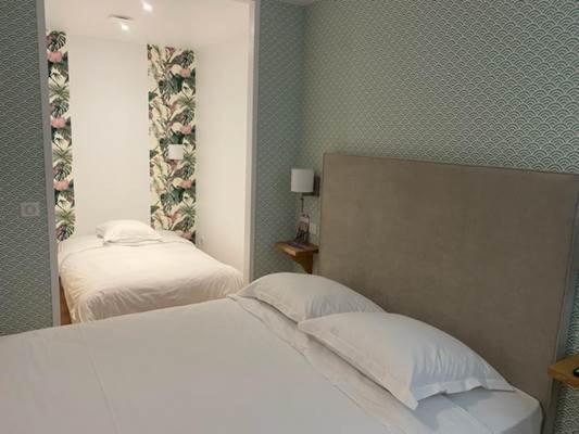 Hotel Le Central Boussac  Εξωτερικό φωτογραφία