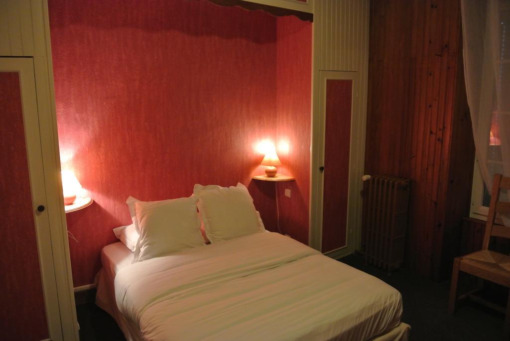 Hotel Le Central Boussac  Δωμάτιο φωτογραφία
