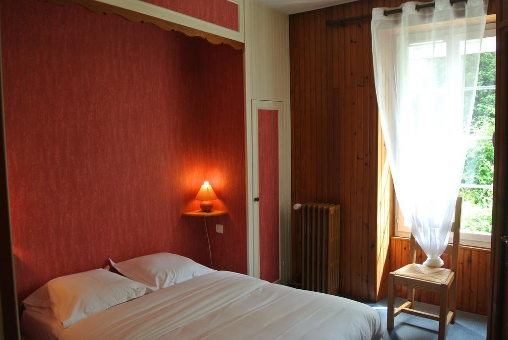 Hotel Le Central Boussac  Δωμάτιο φωτογραφία